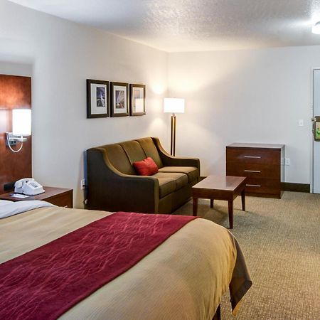 Comfort Inn Redding Near I-5 Ngoại thất bức ảnh