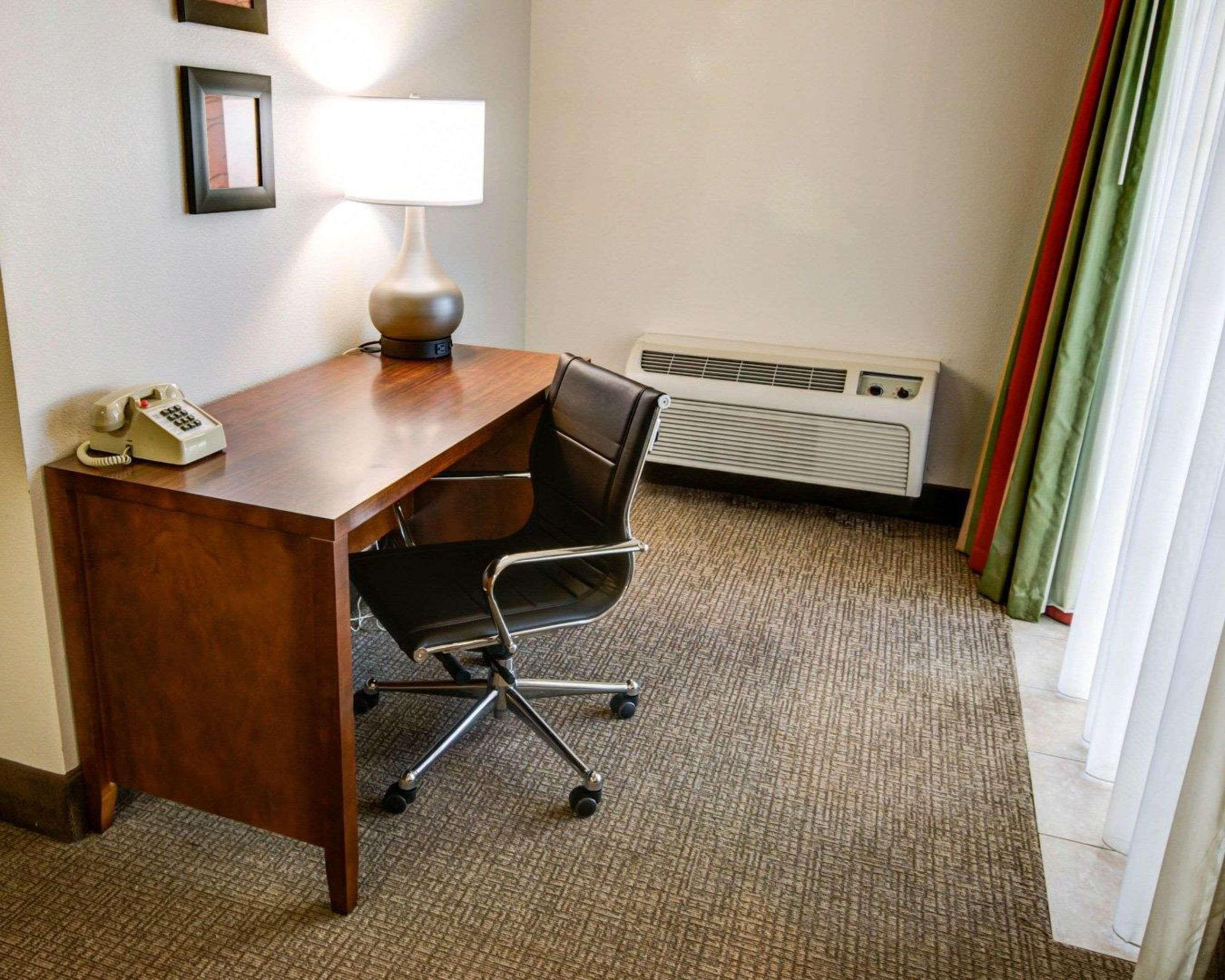 Comfort Inn Redding Near I-5 Ngoại thất bức ảnh