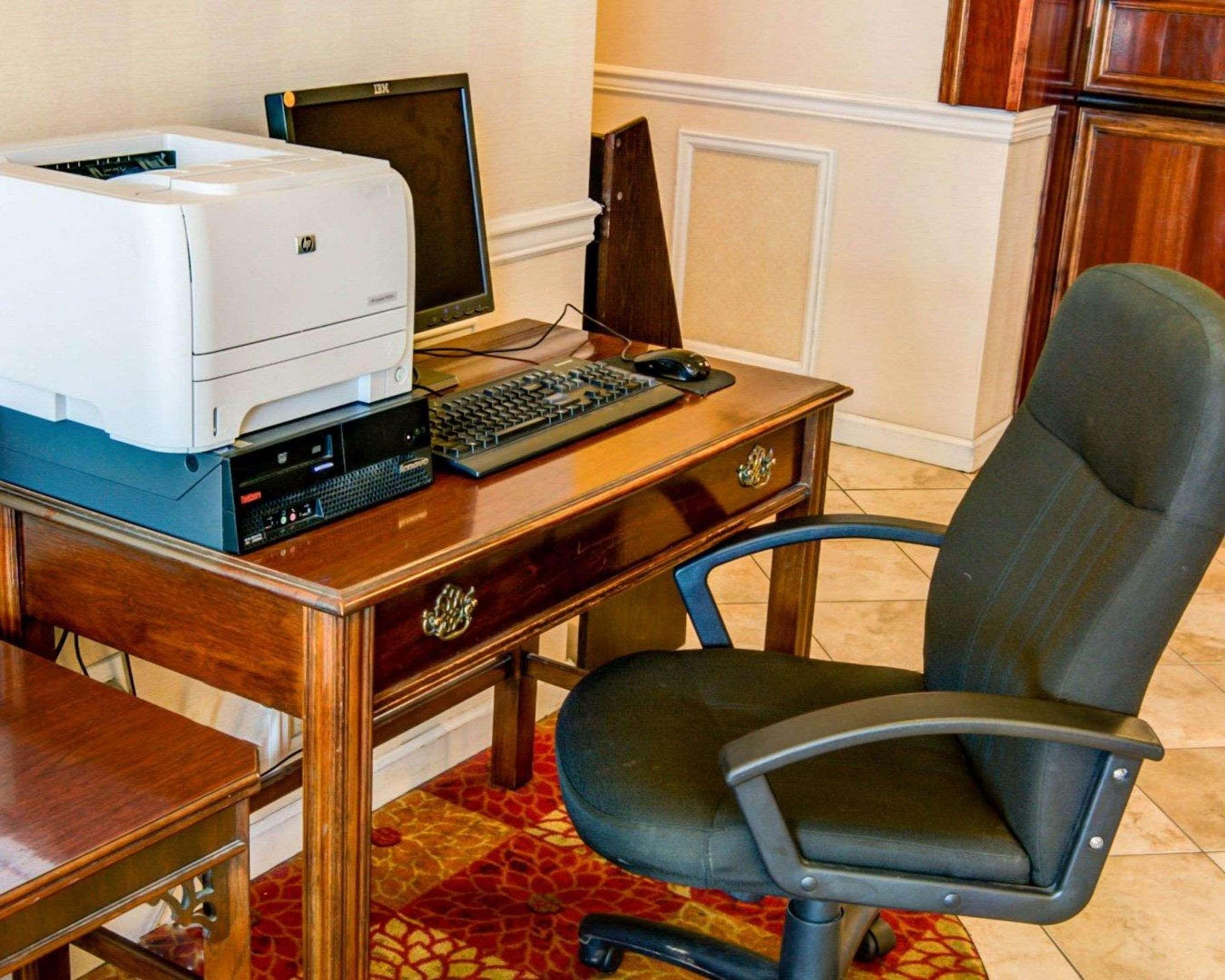 Comfort Inn Redding Near I-5 Ngoại thất bức ảnh