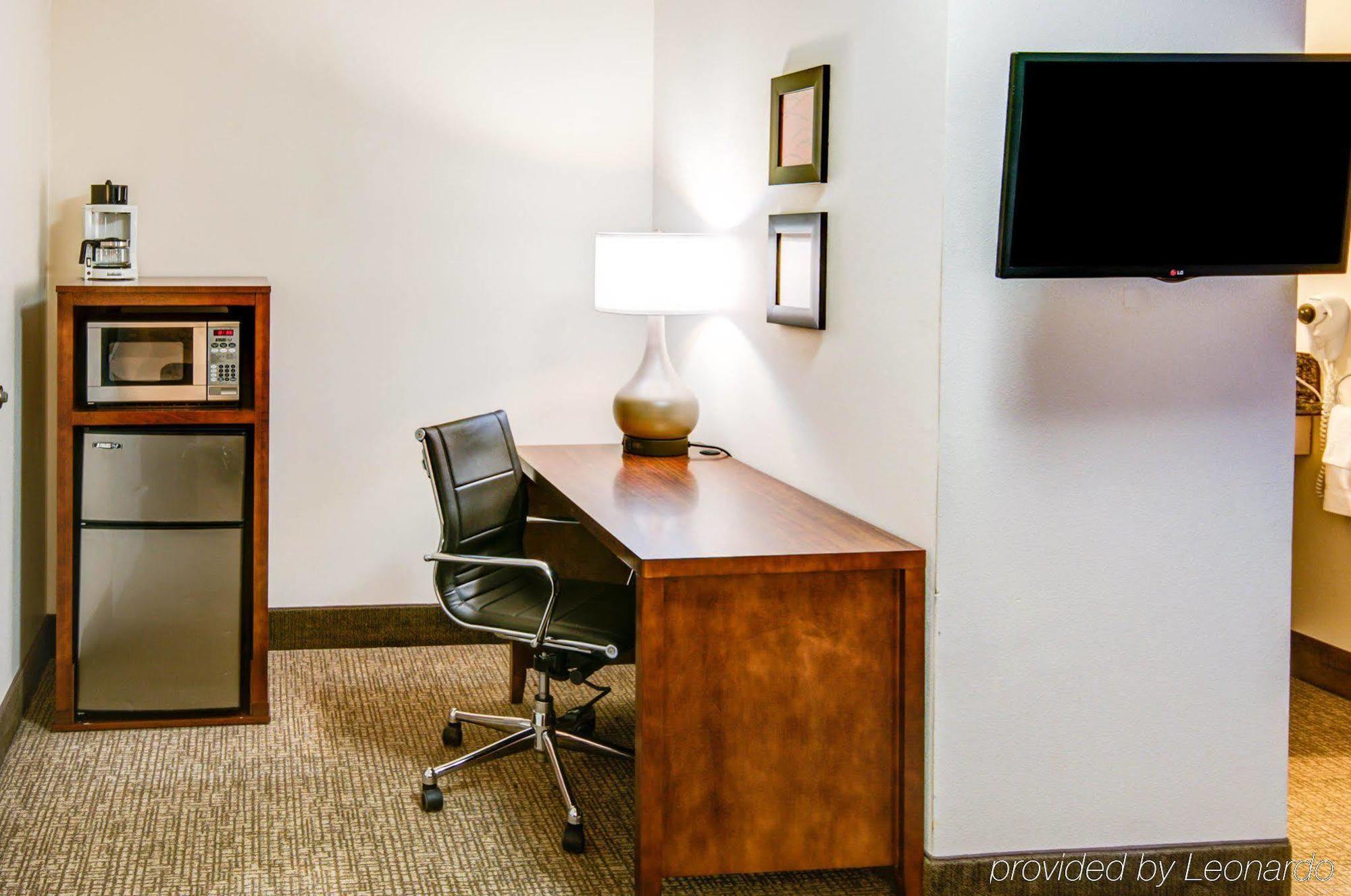 Comfort Inn Redding Near I-5 Ngoại thất bức ảnh