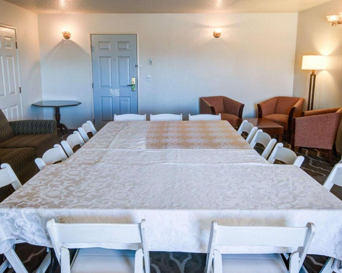 Comfort Inn Redding Near I-5 Ngoại thất bức ảnh